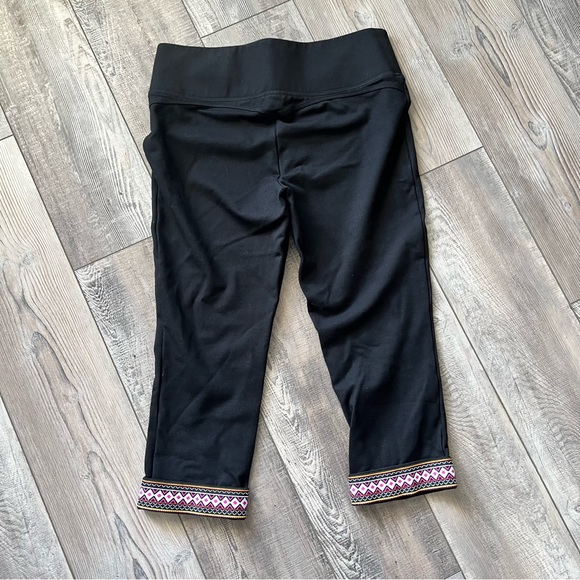 Women’s Large Luxe Slims Cropped Leggings Black - Picture 2 of 4